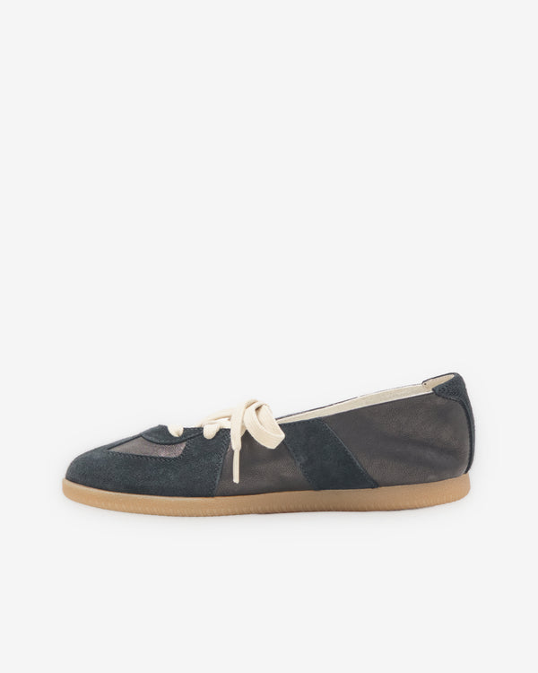Maison Margiela - Women's Replica Soft Laced Ballet Flats - (Black)