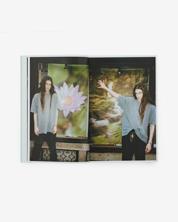Idea - Anne Imhof's DOOM Book - (By Tess Petronio)