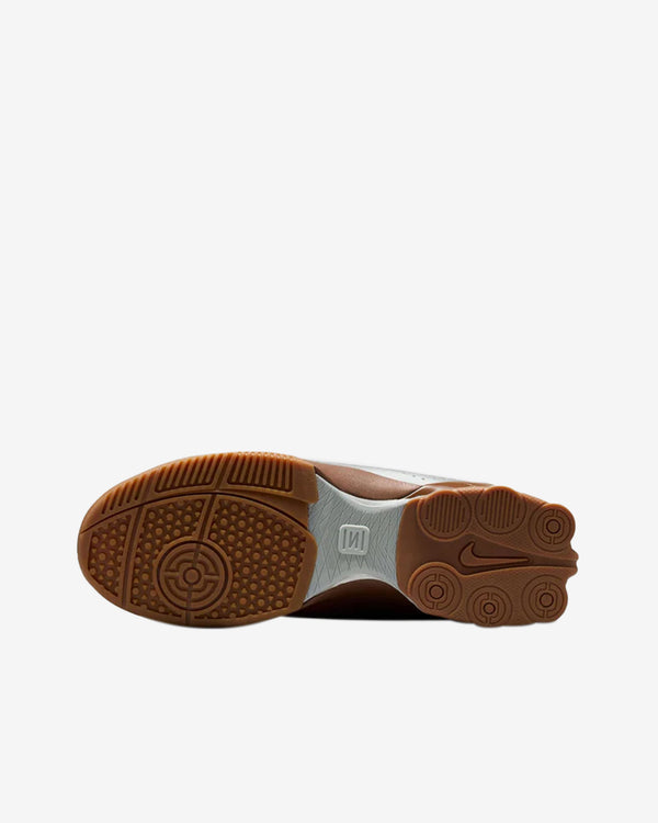 Nike - Women's Total 90 Shox Magia Sneakers - (Pecan)