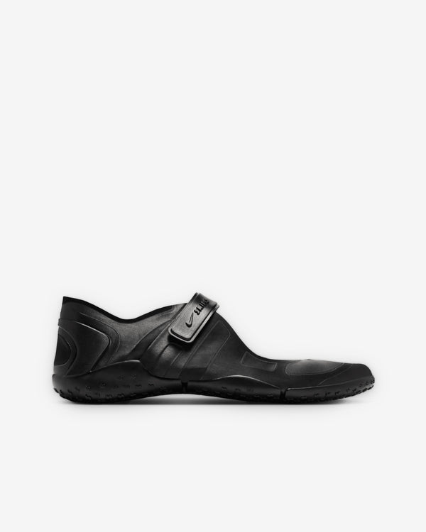 NikeSkims - Women's Rift Satin Sneakers - (Black)