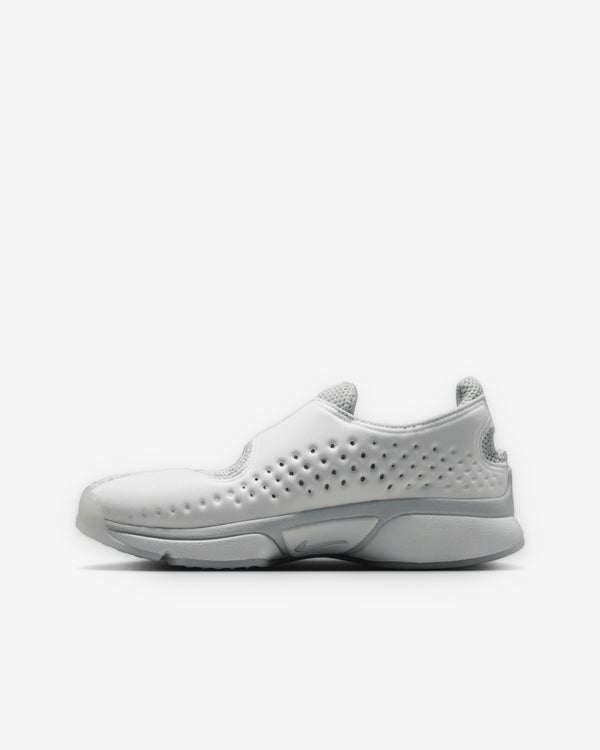 Nike - Rift 2 - (Summit White Swan)