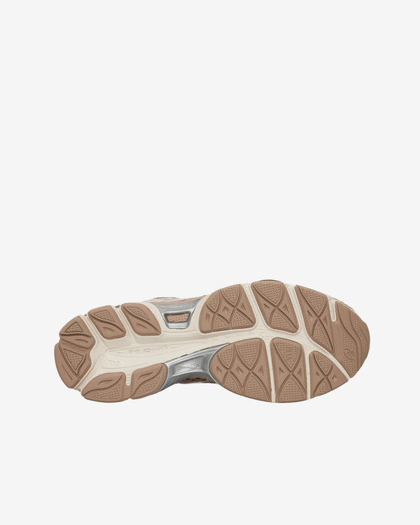 Asics - Men's Gel-Cumulus 16 Sneakers - (Cinnamon/Pure Silver)