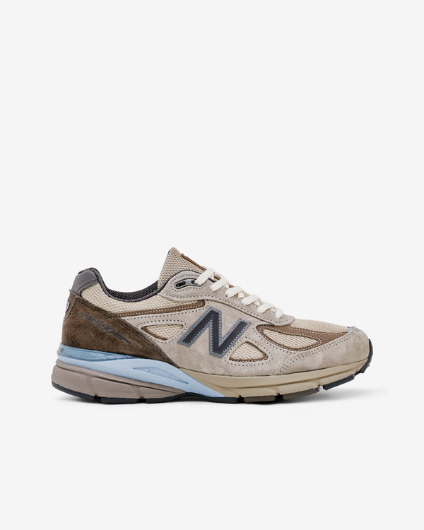 New Balance - Auralee 990V4 Sneakers - (Brown)