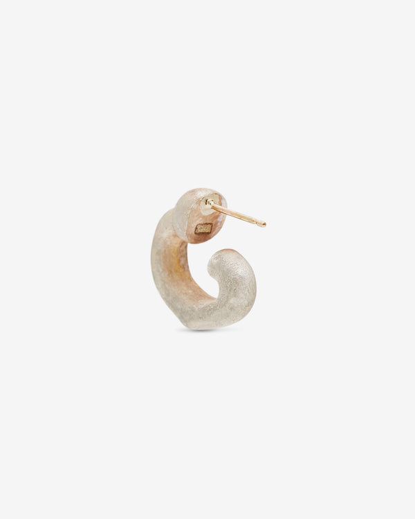 Weinan Pan - Bone Earring No4 with Faceted Pearl - (Silver/Gold)