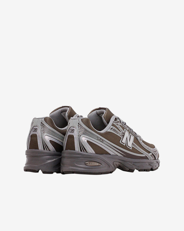 New Balance - Men's 740 Sneakers - (Black/Metal)