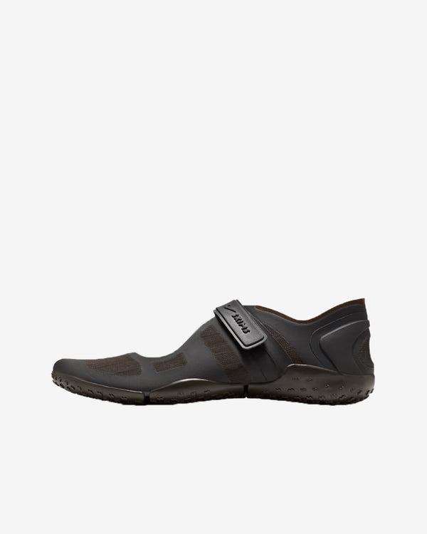 NikeSKIMS - Women's Rift Mesh Sneakers - (Black)
