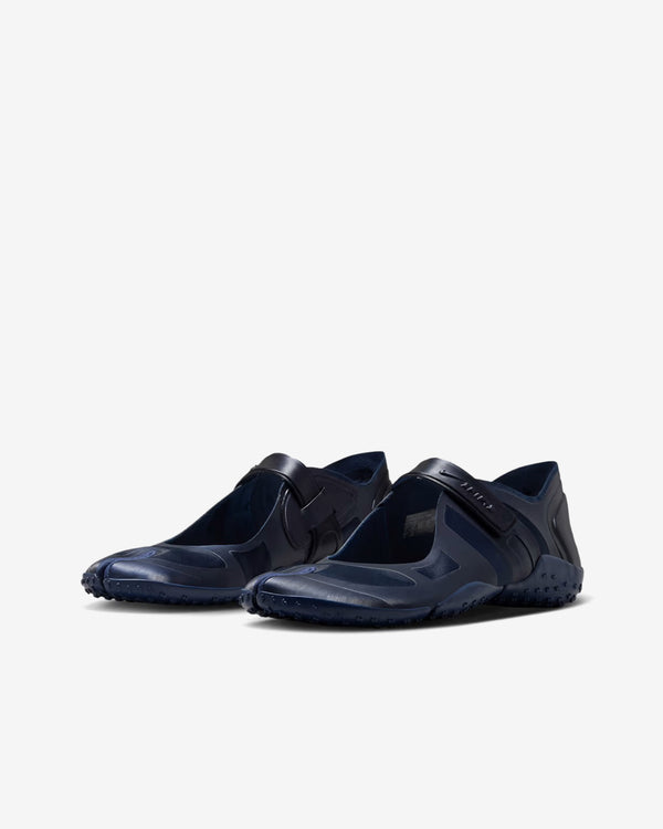 NikeSKIMS - Women's Rift Satin Sneakers - (Navy/Obsidian)