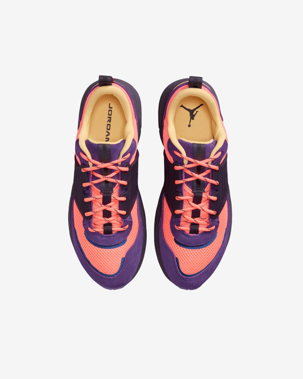 Nike - Men's Jordan Trunner O/S SP Sneakers - (Mango/Eggplant)