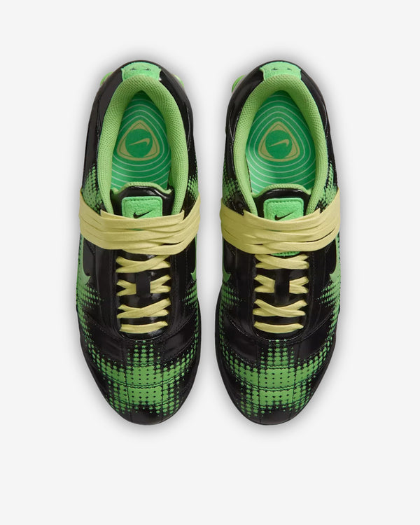 Nike - Women's Total90 Shox Magia Sneakers - (Black/Yellow Diamond)