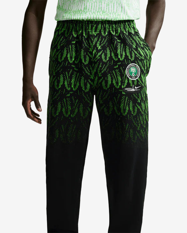 Nike - Men's Slawn X Nigeria Fleece Pants - (Black/Poison Green)