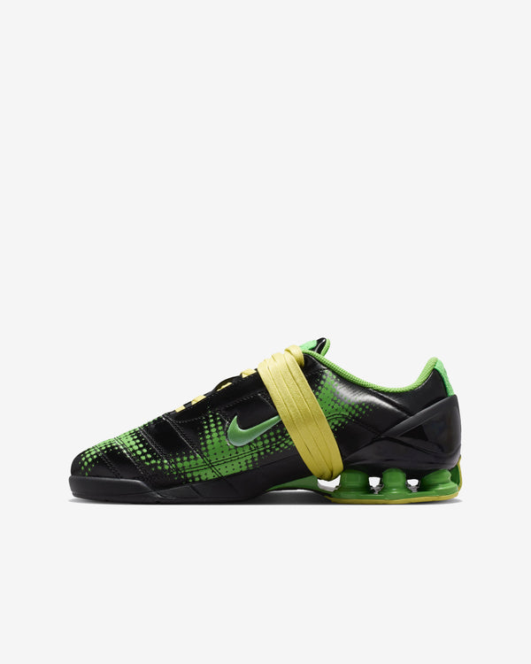 Nike - Women's Total90 Shox Magia Sneakers - (Black/Yellow Diamond)