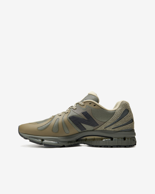 New Balance - Men's Stone Island ABZORB 1890 Sneakers - (Covert Green)